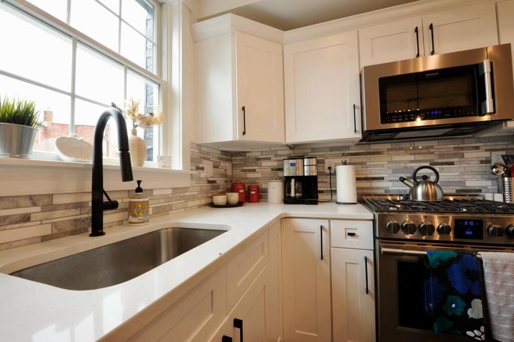 Cherry Blossom Townhouse, Easy Dc Access Washington Eksteriør billede